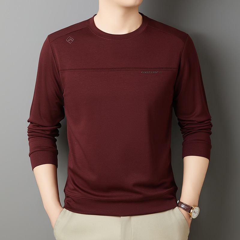 Fashionable and simple crew neck pullover base layer shirt for middle-aged and young men, suitable for spring and autumn, business casual and versatile T-shirt.