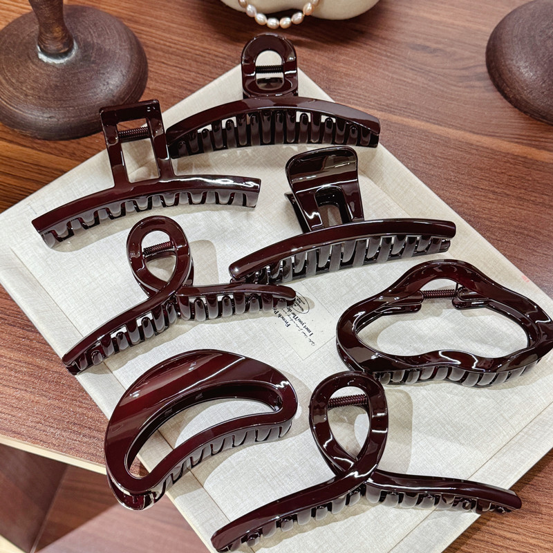 Cross-border Amazon PC Chocolate Brown Word Grab Hairpin Hairpin Hair Quantity Shark Clip Back Head Disc Hair Accessories Women