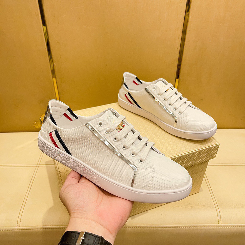 European Station 2025 New High-End Trendy Brand White Sneakers for Men, Light Luxury Fashion Versatile Simple Casual Sneakers