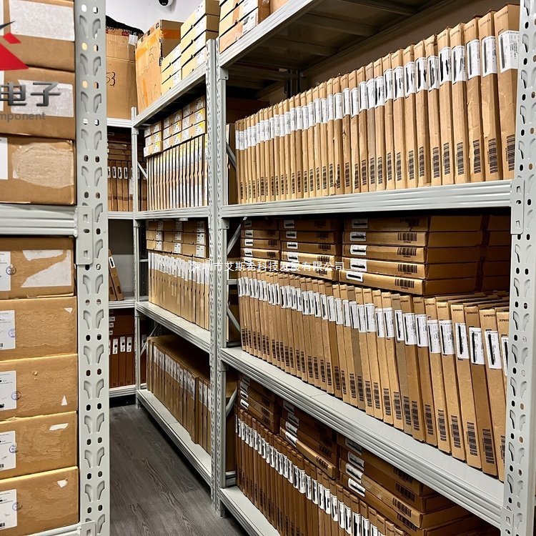 SMAJ18A-E3/61 TVS二极管 VISHAY/威世 封装DO-214AC 批号22+