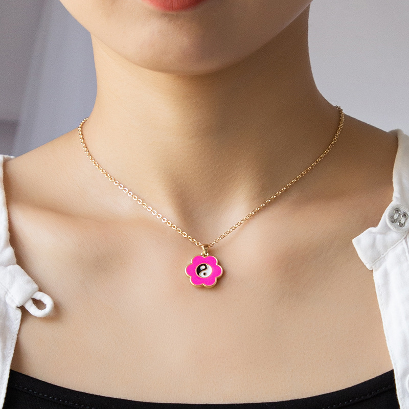 Wholesale Jewelry Retro Planet Flower Heart Pendant Necklace Nihaojewelry display picture 3