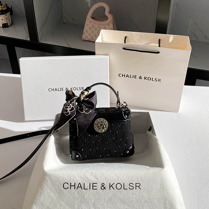 Retro handheld box, bag, high-end, with embroidery