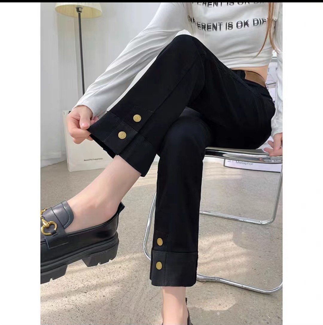 검은 자른 바지