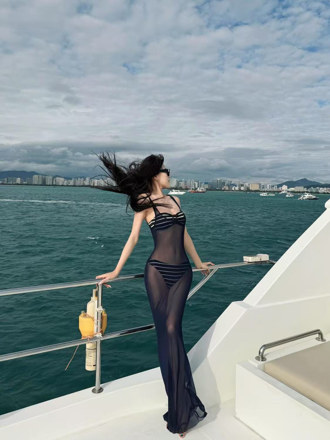 Top de tubo a rayas bikini correas de tres puntos halter bikini surf traje de baño mujer chica caliente Sanya vacaciones aguas termales