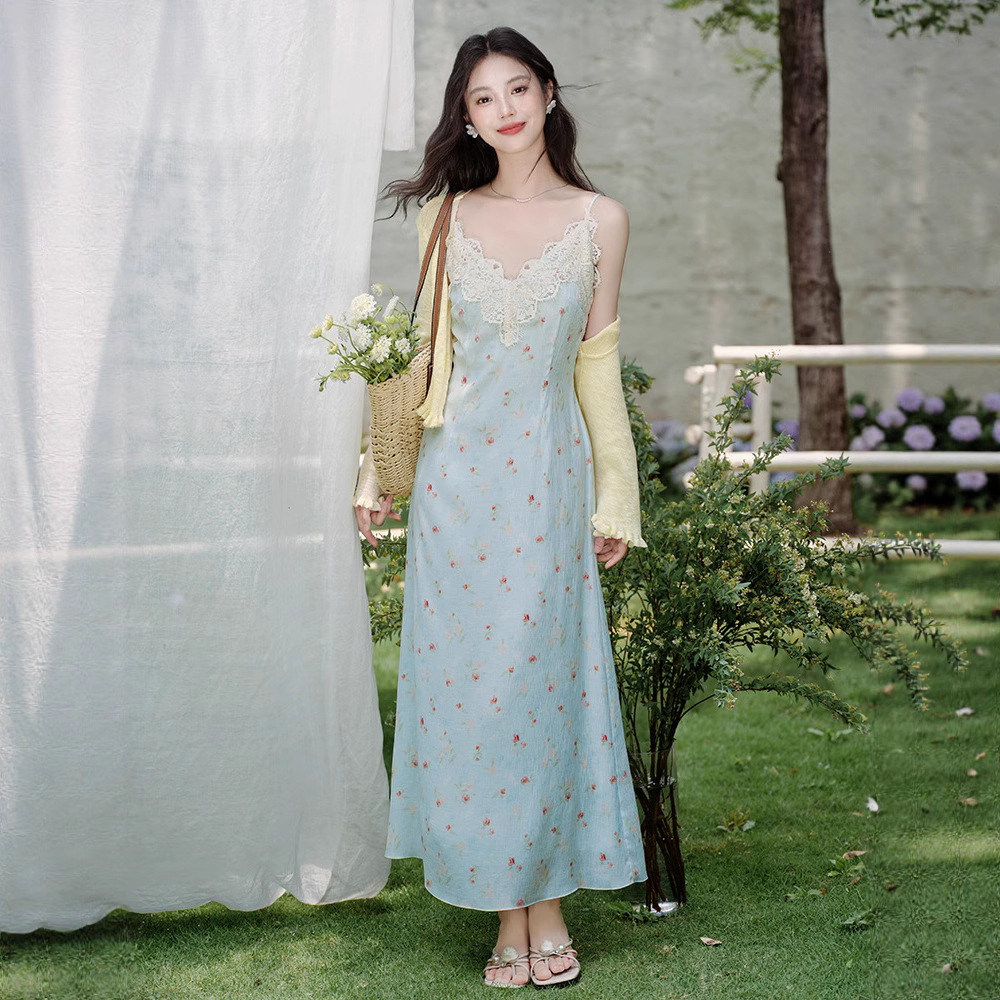 Elegant lace blue dress