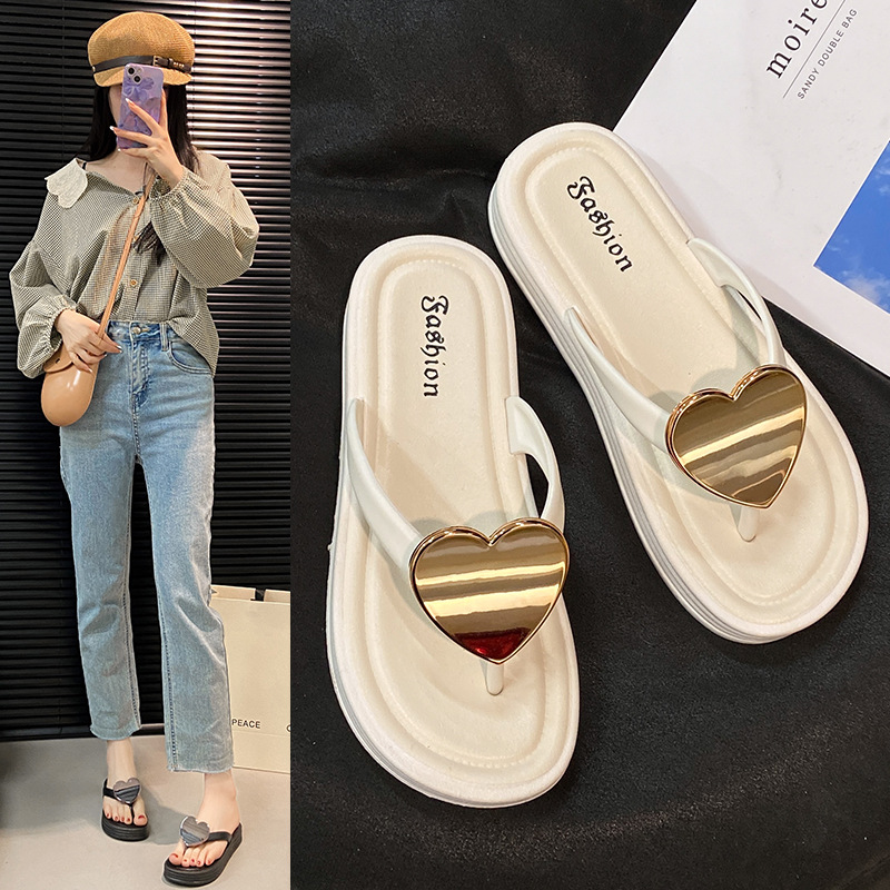 Chanclas mujer con corazón sandalias de playa de moda estilo_voghion.com