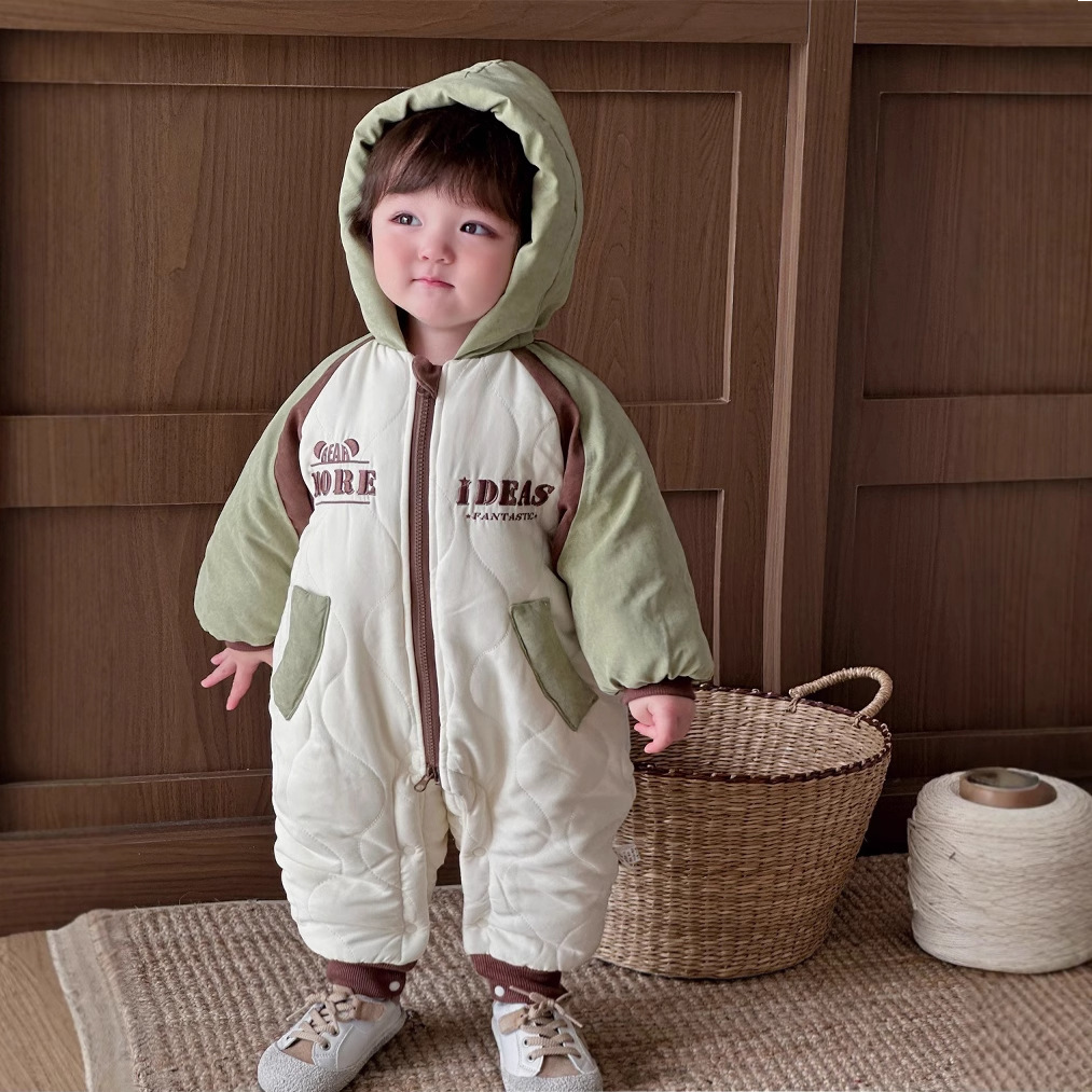 Ropa de bebé coreana, ropa de invierno, ropa de algodón, una pieza acolchada con algodón, lindo y súper lindo, un bebé de 0-2 años, un mamelero con capucha