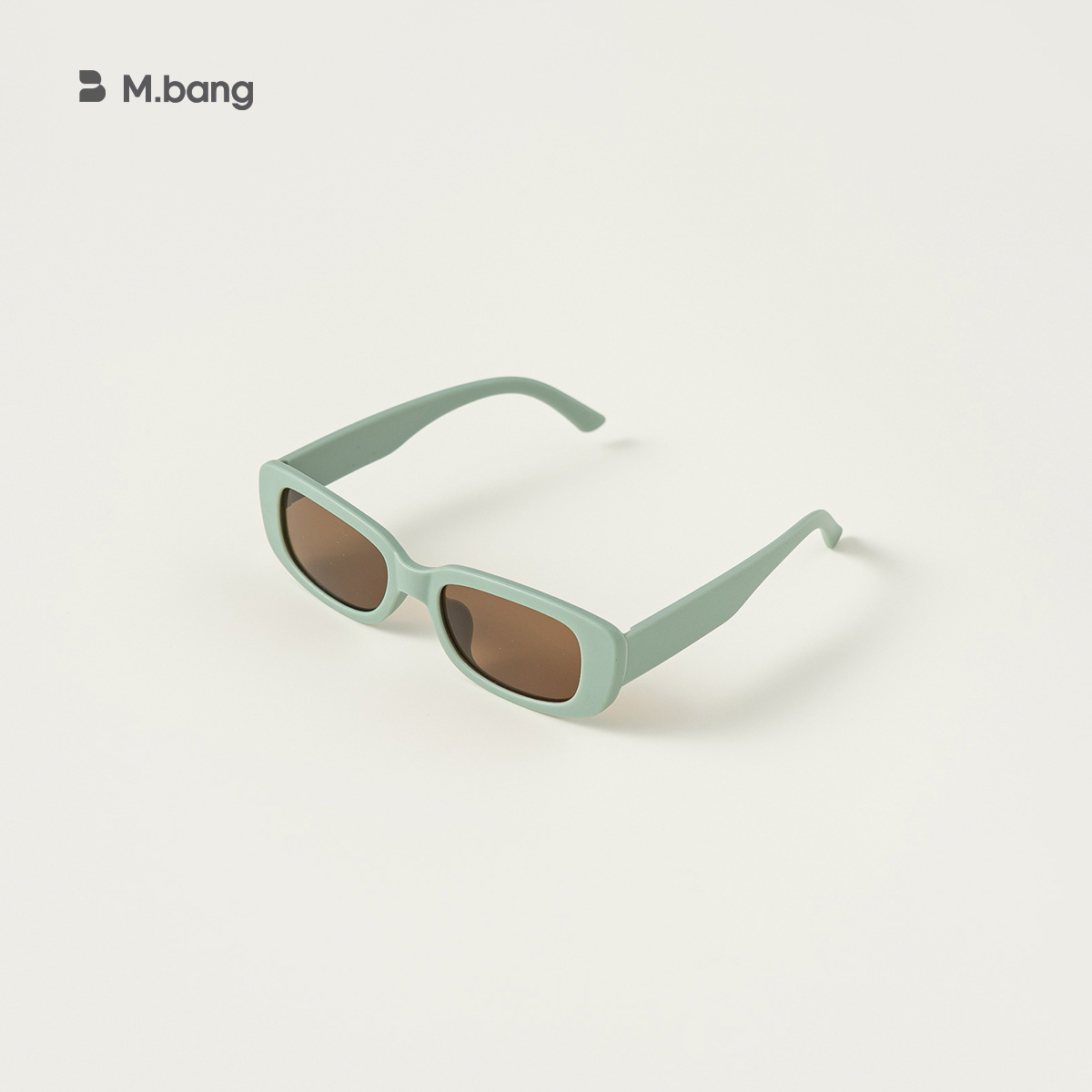 Tabletas de té con marco verde