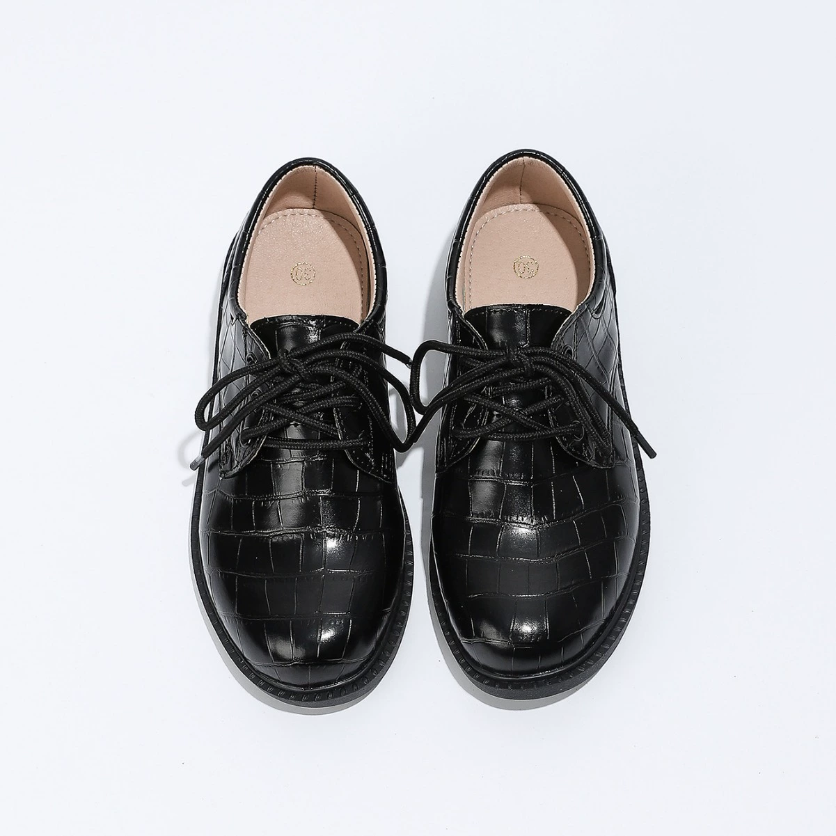 Трансграничные осенние и зимние новые маленькие кожаные туфли для мужчин с плоским дном