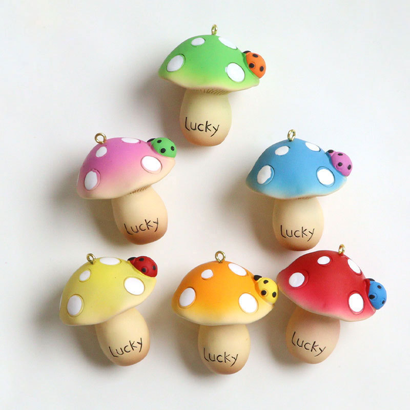Original Lucky Mushroom Keychain for Women, Cute and Exquisite Mobile Phone Strap, Doll Keychain, Bag Pendant