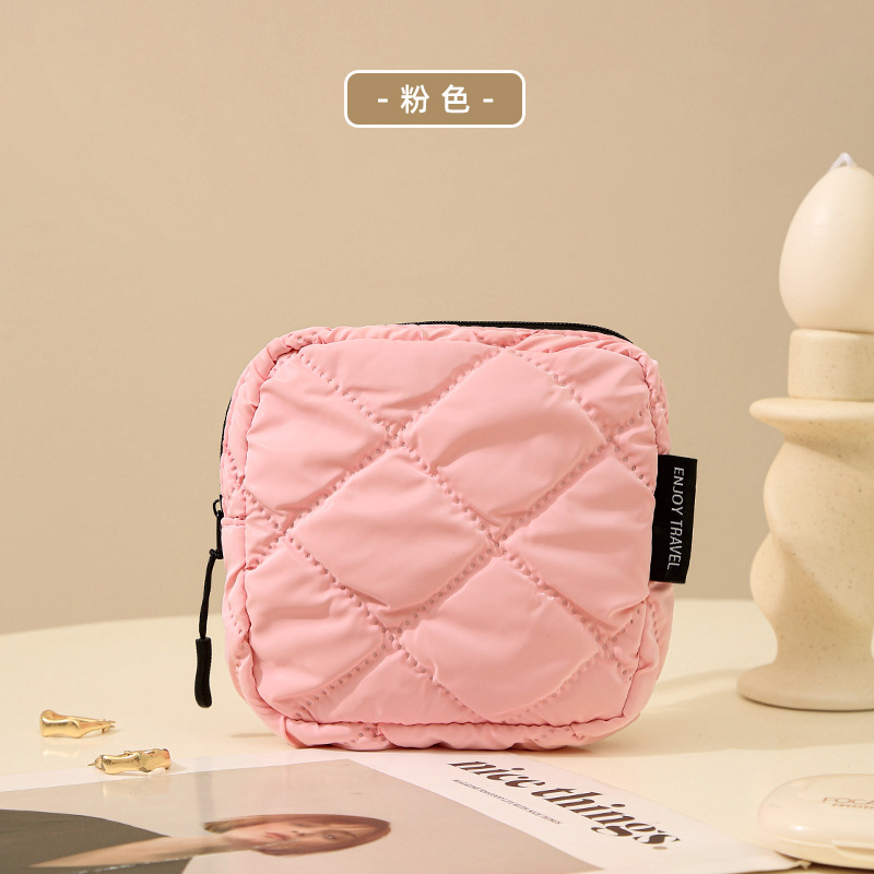 Bolsa de almacenamiento de servilletas sanitarias de suministro transfronterizo mensual portátil PU servilleta sanitaria pequeña bolsa cuadrada impermeable tía toalla bolsa de salud