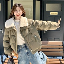 韩版休闲气质90白鸭绒羽绒服女冬季宽松军绿色翻领羊羔毛加厚外套