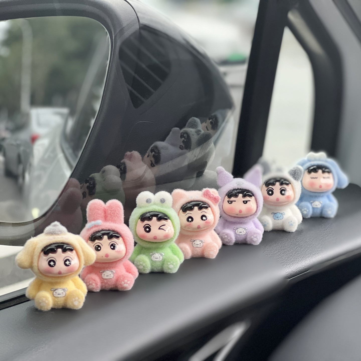 Crayon Shin-Chan Car Ornaments Car Interior Decorations New Cute Cartoon Car Display Screen Center Console Ornaments