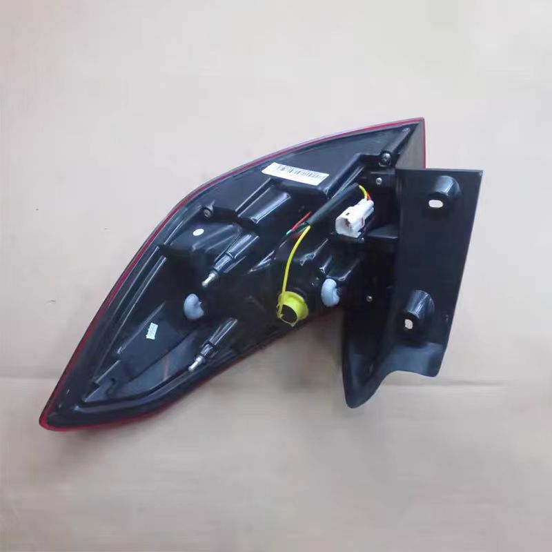 Aplicable a la luz trasera CS9 del leopardo Luz trasera delantera original Luz trasera Asamblea de luz trasera Luz trasera