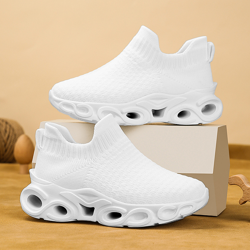 Transfronterizos niños zapatos deportivos de tela de vuelo primavera y verano nuevos niños y niñas malla transpirable ligera universal zapatos de calzado de tela de un pie