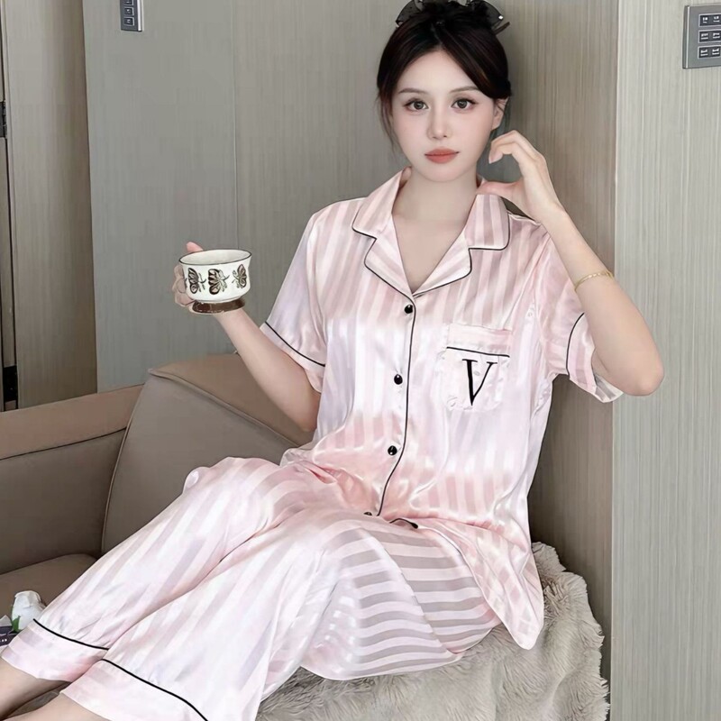 Sweet New Butterfly-Style High-End Pajamas for Women, Ice Silk Glossy Thin Short-Sleeve Set, Spring and Autumn Loungewear Sweet New Butterfly-Style High-End Pajamas for Women, Ice Silk Glossy Thin Short-Sleeve Set, Spring and Autumn Loungewear