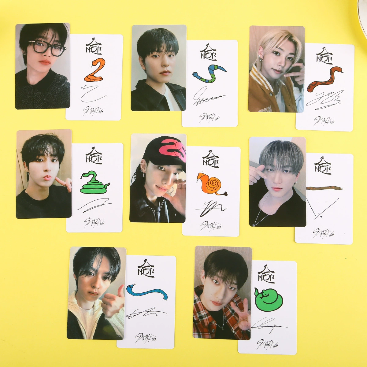Фотокарта (STRAY KIDS) HOP special 2025 оффлайн стоячая маленькая карта, 5,4×8,6 см