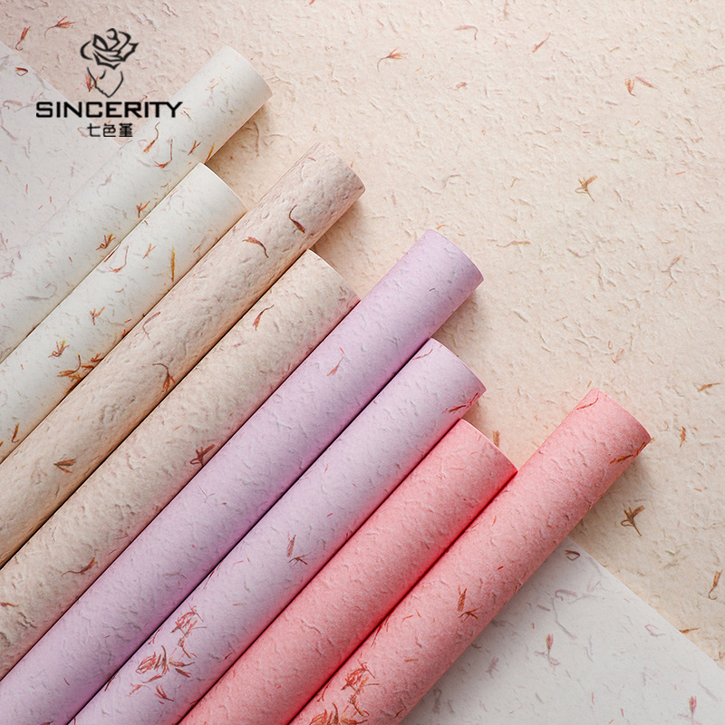 Papel de pétalo desmenuzado de pensamiento de siete colores Papel Dongba Papel floral Papel Fenghua Ramo Papel de embalaje Flores de alta calidad