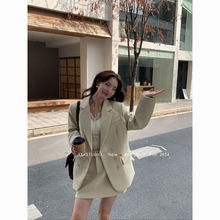 韩国东大门气质通勤风羽绒西装外套秋冬新款字短裙套装女