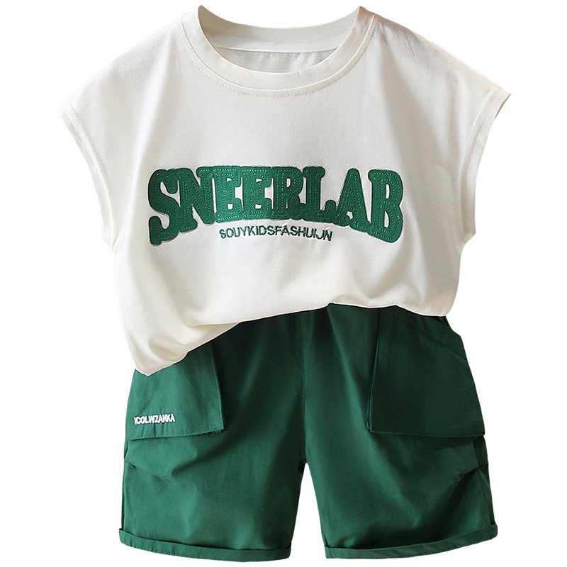 7139 Traje de chaleco con letras para niños 2025 Nuevo estilo de verano para bebés Ropa sin mangas de estilo occidental Ropa deportiva de verano para niños