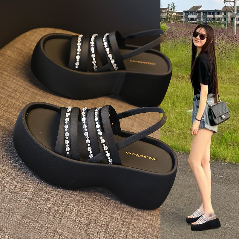 Sandal cao gót nữ hở mũi đính đá pha lê đế bánh xốp độn dày mùa hè 2025 — Màu đen, Màu bạc