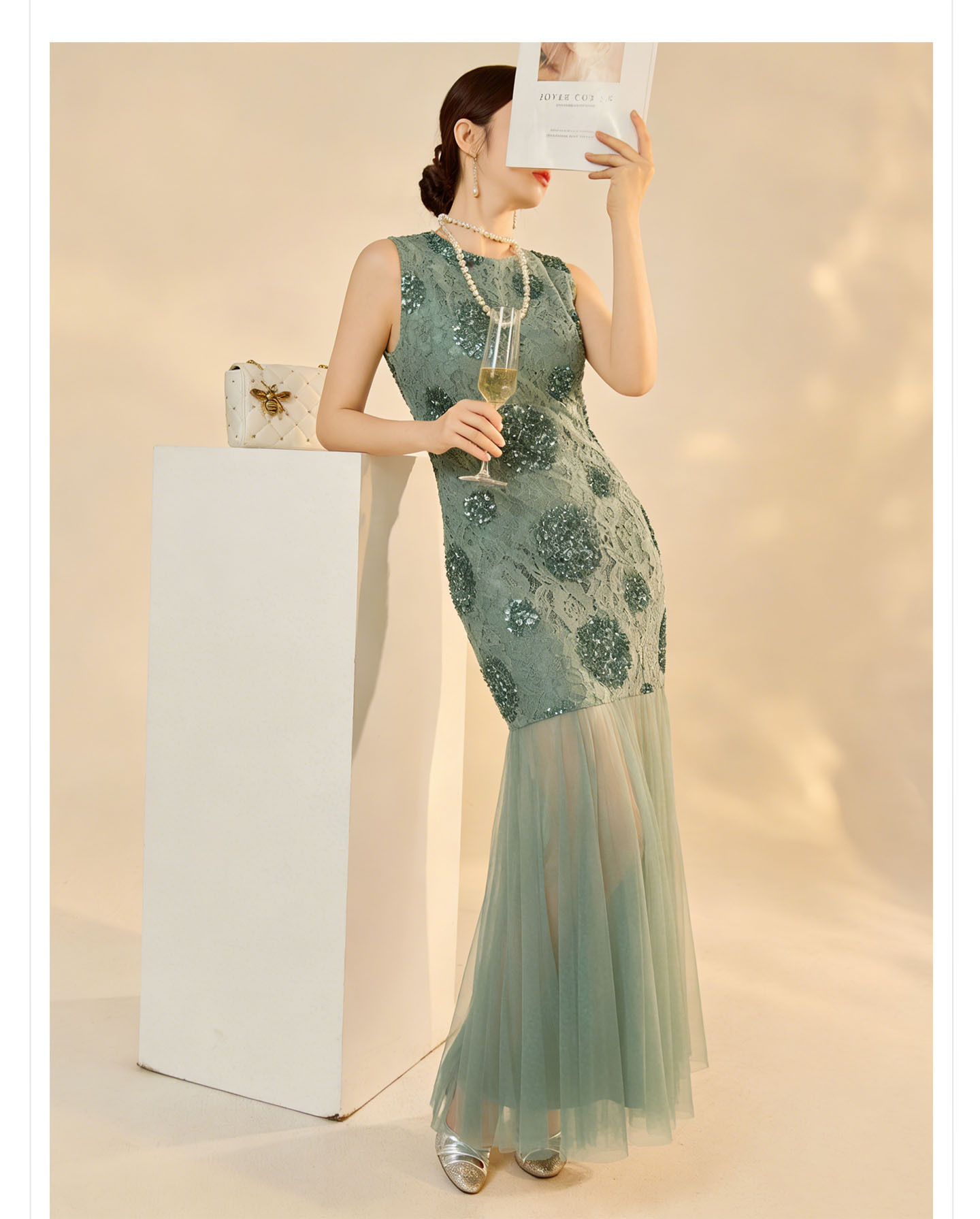 Váy maxi không tay họa tiết hoa nhỏ phối sequin lấp lánh phong cách tân Trung Hoa — Xanh lá cây nhạtcolor chi tiết 7