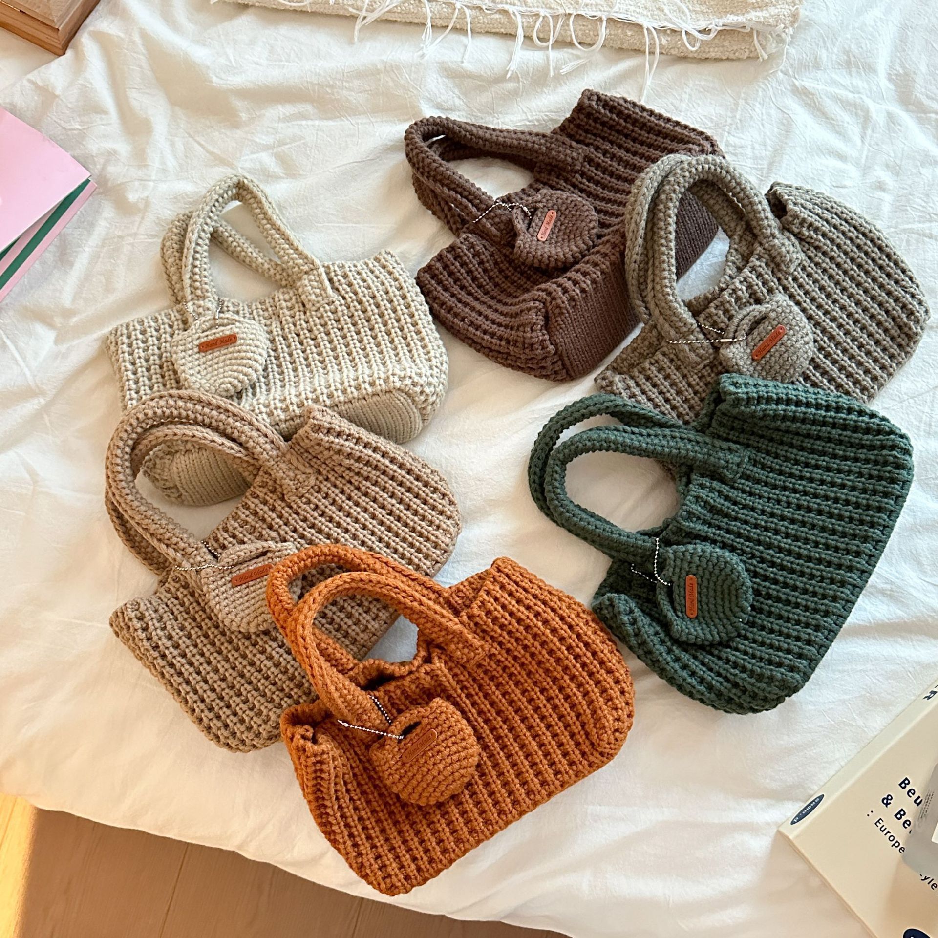 Hand-Woven Bag Cotton Thread Straw Shoulder Bag Casual Handbag New Mobile Phone Bag Retro Korean Armpit Bag for Women