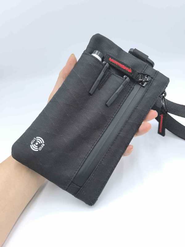 Amazonの人気のrfid小銭入れ携帯電話バッグ盗難防止カードスワイプバッグx-pac大型トラベルハンドバッグキーバッグ|undefined
