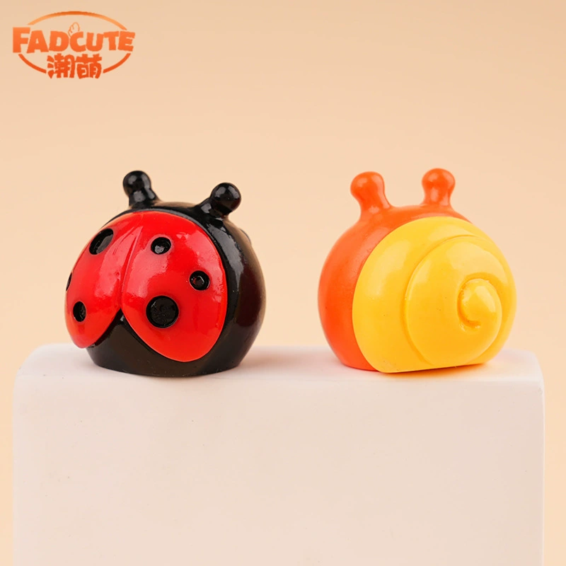 Insect Shin-chan blind box series creative cute trendy toy doll diy blind bag office desktop decoration small ornaments