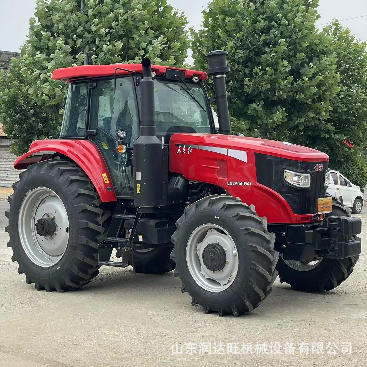 新款东方红1504 水旱两用拖拉机 四驱大马力犁田机轮式拖拉机