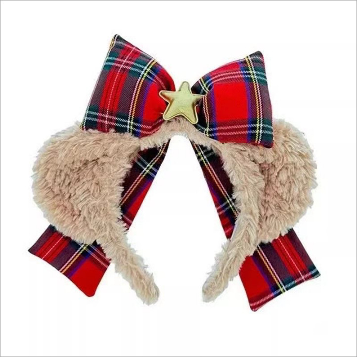 Urso Daffy com chapéu de gravata borboleta