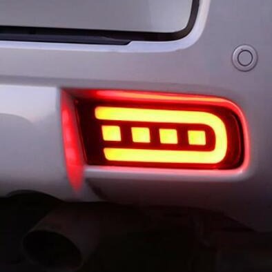 Adecuado para 10-18 Toyota overbearing parachoques trasero luz de alarma luz antiniebla trasera luz anti-niebla prado luz de freno prado
