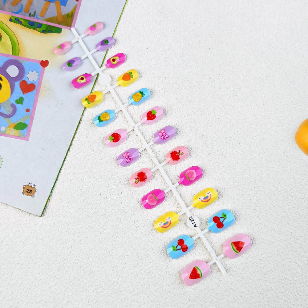 24 piezas de niños divertidos lindos pegatinas de uñas de color caliente, fábrica de uñas de niños grandes, venta directa de desgaste de uñas