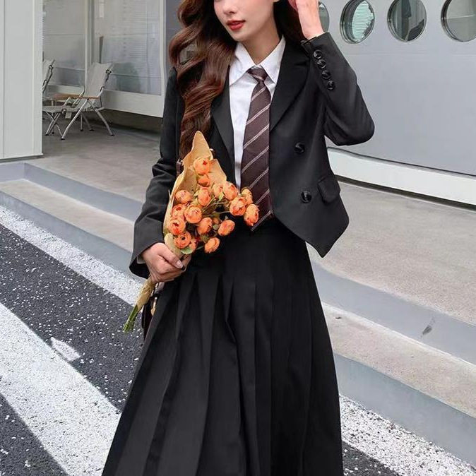 Bộ vest nữ kèm chân váy dáng ngắn cổ vest tay dài phong cách thanh lịch — Váy đáy đen, Áo khoác vest màu đen, Bộ vest + váy đen