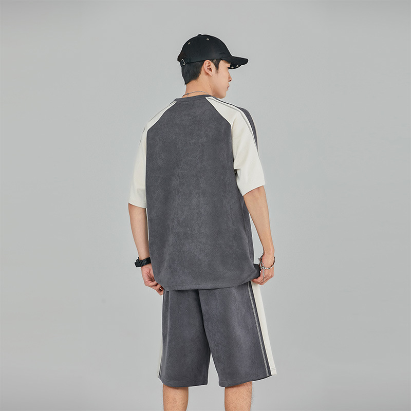 Pantalones cortos de manga corta de hombre gris oscuro letras bordadas estudiantes de secundaria guapo estilo coreano conjunto completo de ropa deportiva 28018