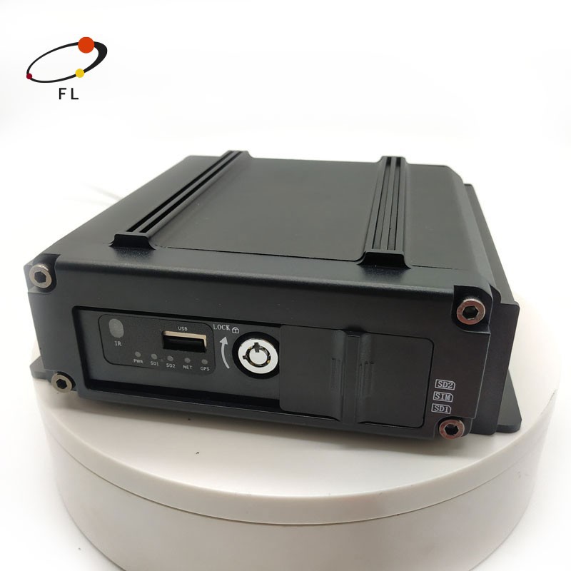 广东锋莱CMSV6车载录像机8路4G车载SD卡录像机校车监控录像机