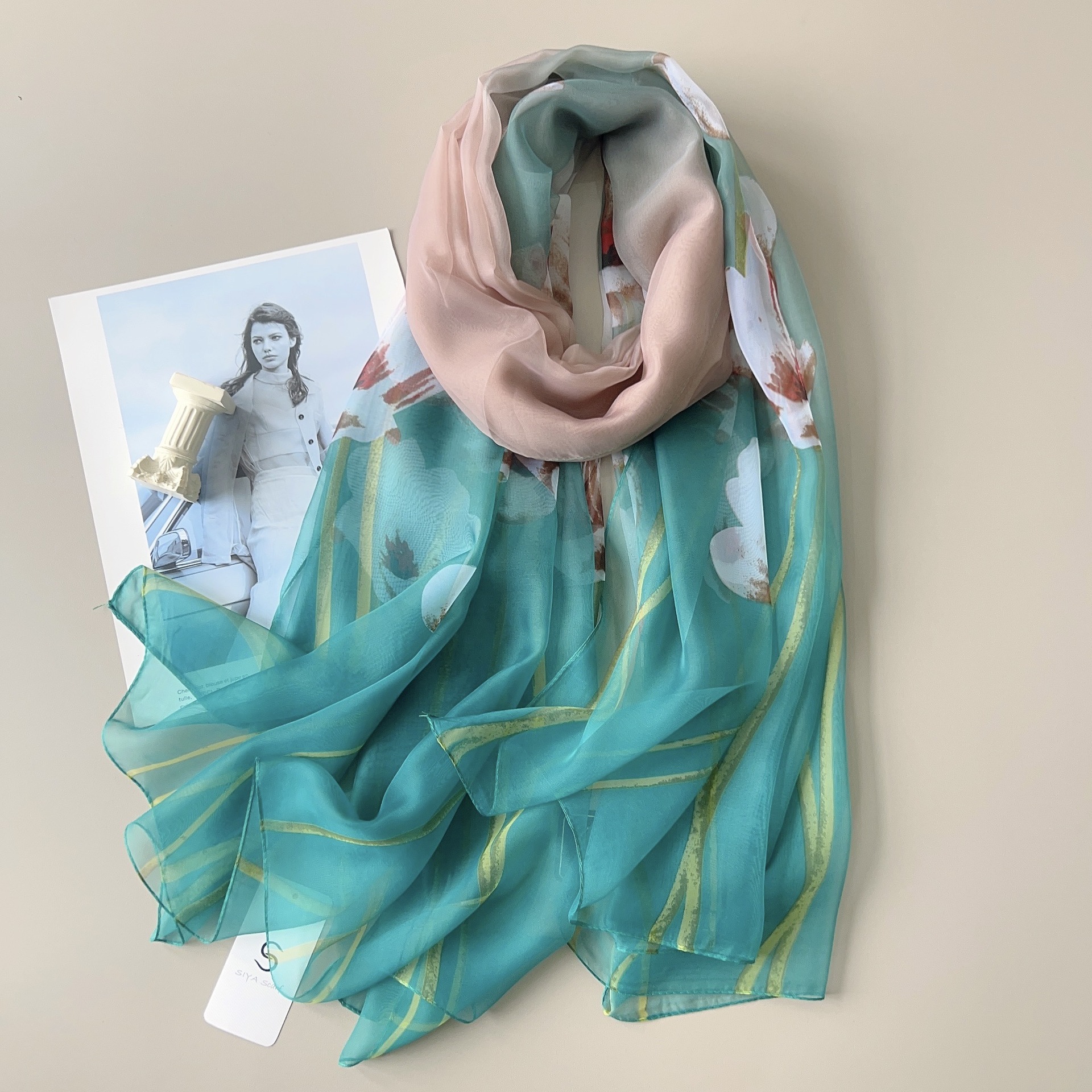 2025 nuevo producto Yourou bufanda de gasa protección solar larga toalla de playa versátil vacaciones viaje foto bufanda de seda chal