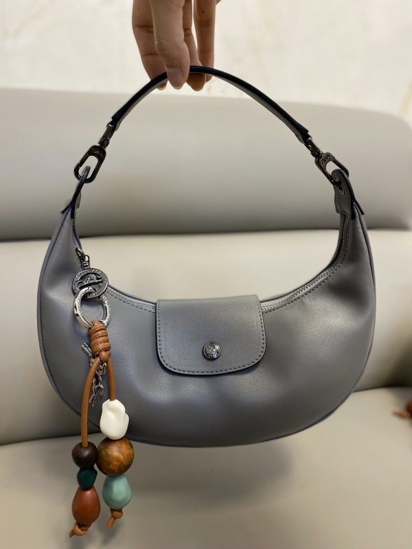 高品質の新しい XTRA 牛革三日月バッグ女性のミニ脇の下バッグシングルショルダーエンドウ豆バッグ本革ポータブルクロスボディバッグ|undefined