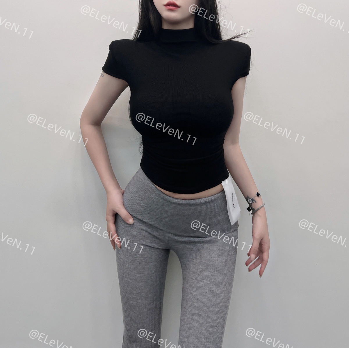 검은색