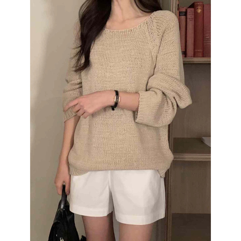 Now the New 2026 Spring Collection from Korean Designer Verg*Mot Features an Elegant Round-Neck Loose Knit Sweater