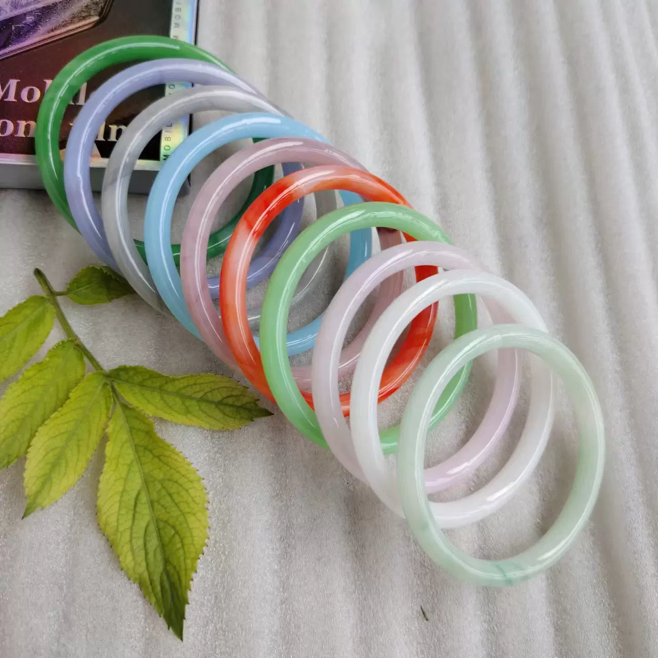 8mm加粗杆內径62毫米圆条叮当镯玻璃仿玉手镯飘花手环贵妃镯