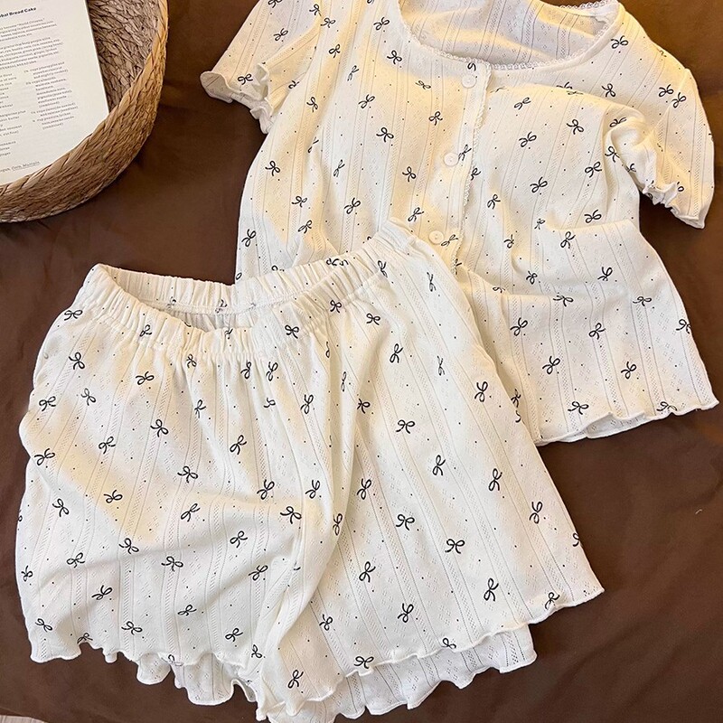 Sweet Girl's Short-Sleeved Pajamas with Breast Pads and Bowknot Polka Dots, Women's New Summer Home Wear Set That Can Be Worn Outside