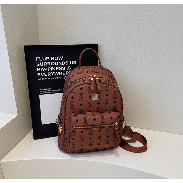 A cute little bear backpack for female college students in 2025, a new fashionable and trendy backpack with a large capacity undefined