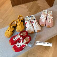 牛革の6cmのステルスの中で高くなって楊冪の同じタイプの靴のバレエの徳の訓練の靴の女性のレジャーの運動靴の阿甘板の靴
