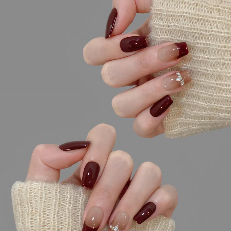 Kaishen Wearing Armor Wine Red Simple Small Diamond (Short T) Autumn and Winter Maillard Short Removable Nail Art Patch