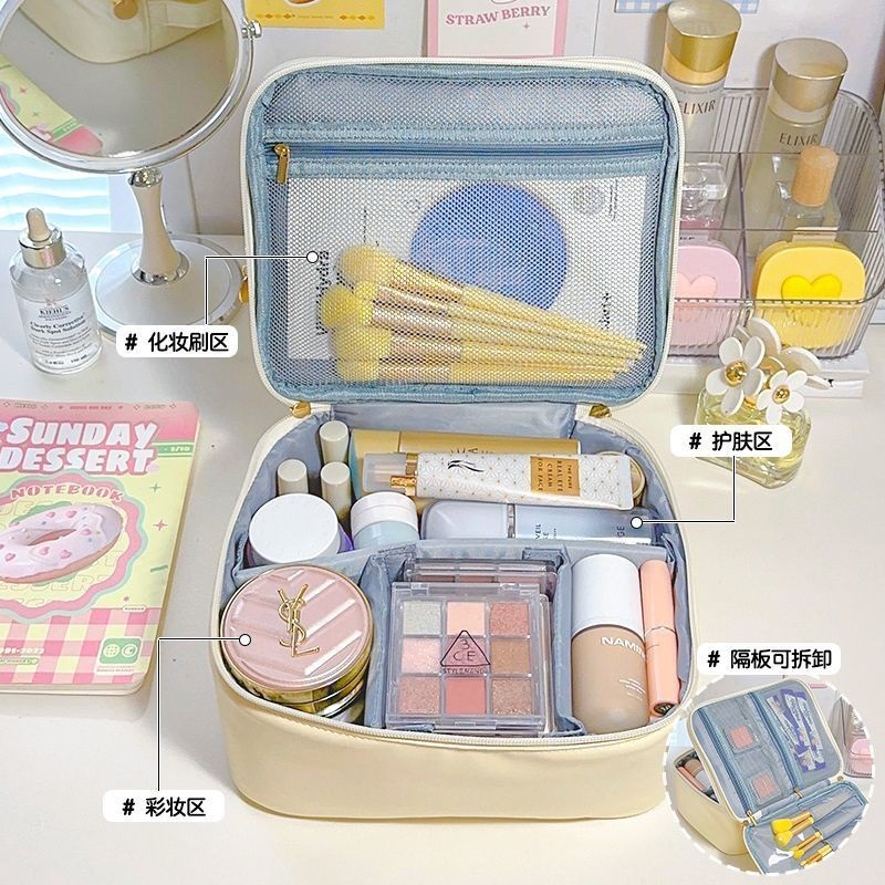 Capacious cosmetic bag for traveling