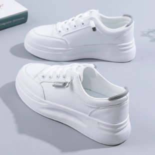 Red versátil zapatos blancos para mujeres primavera y otoño de 2025 nuevos zapatos de mujer zapatos deportivos cómodos de estilo nacional skate