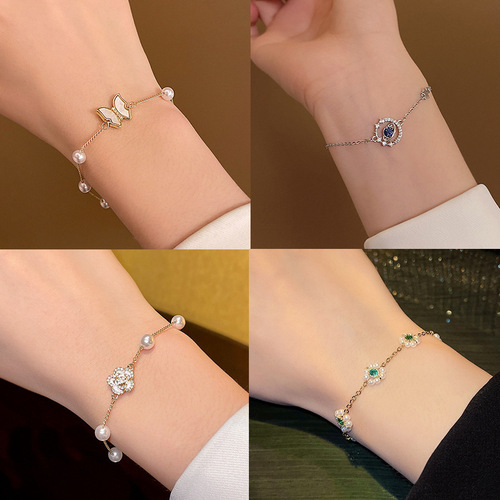 Ins style new super fairy love titanium steel bracelet women's niche versatile light luxury high-end couple style hand jewelry wholesale