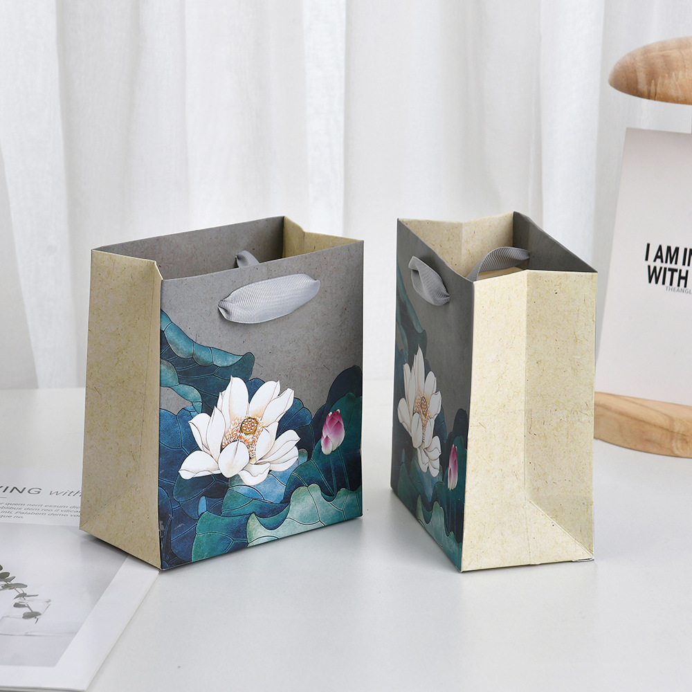 25g Weight Jewelry Packaging Bags Jewelry Making Type Jewelry Packaging Bags Classification 1 Piece Quantity Daily Occasion Flower Pattern Chinoiserie Style Chinoiserie Flower Jewelry Packaging Bags 1