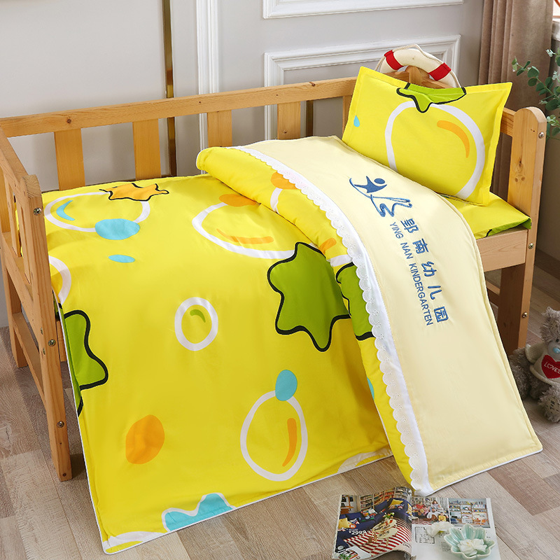 幼稚園用掛け布団3点セット、幼児・幼児向け早期教育綿お昼寝掛け布団6点セット、刺繍ロゴ入り、メーカー別注|undefined